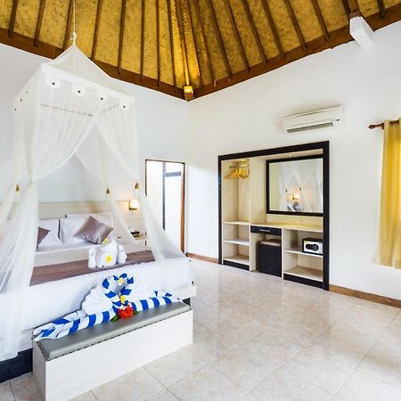 Sunset Cave Villas Lembongan นูซาเลมโบงัน ภายนอก รูปภาพ