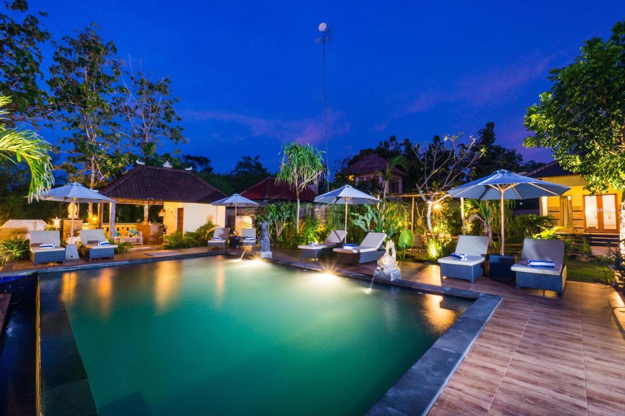 Sunset Cave Villas Lembongan นูซาเลมโบงัน ภายนอก รูปภาพ